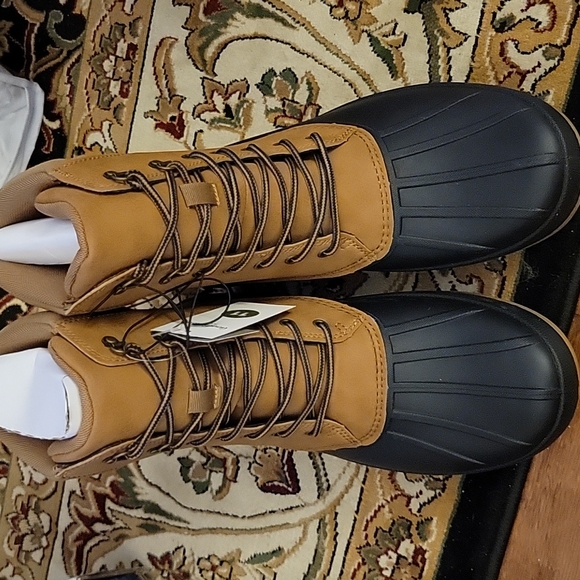Goodfellow tan black waterproof duck boots lace up size 7 New w/tags MSRP…$45 - Picture 3 of 10